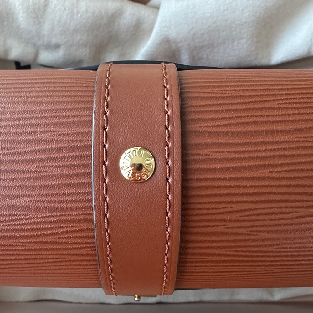 Louis Vuitton SAMURE BB Crossbody Bag - Picture 8 of 11